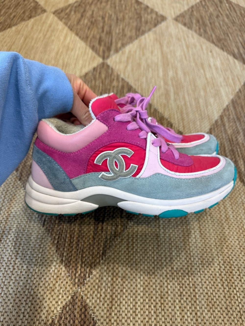 CHANEL Colorblock Suede & Leather Sneakers - Pink, Fuchsia, Mint